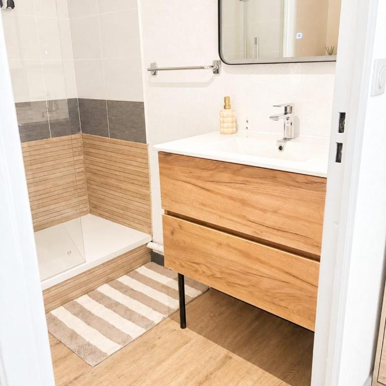 LVAM - Appartement 412 - 6 personnes - Au coeur du Cap d'Agde - Piscine EN SAISON - Appartement - 13