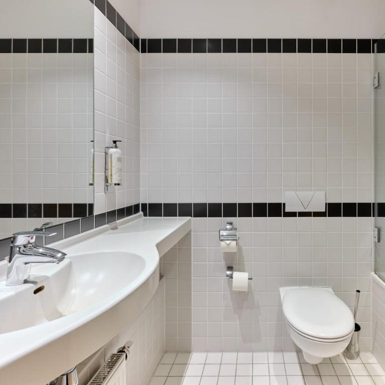 Premier Inn München City Ost - Standard Extra Family Four - 5