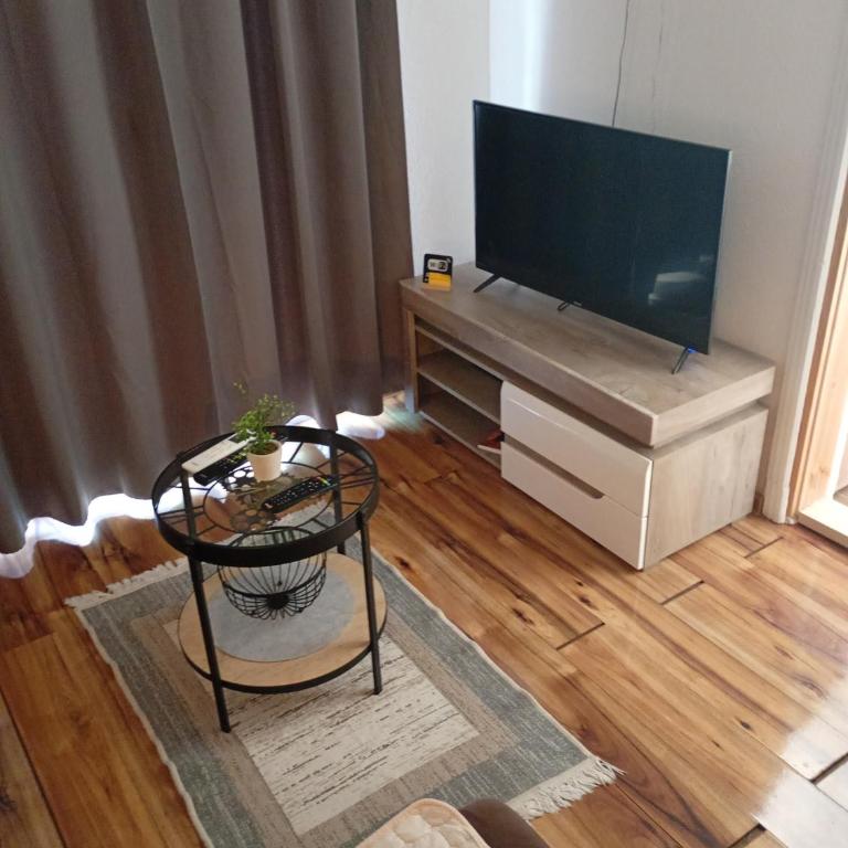 Green Garden - Two-Bedroom Apartment - 46