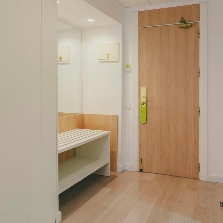 Sercotel Carlos III - Habitación Doble - 2 camas - 4