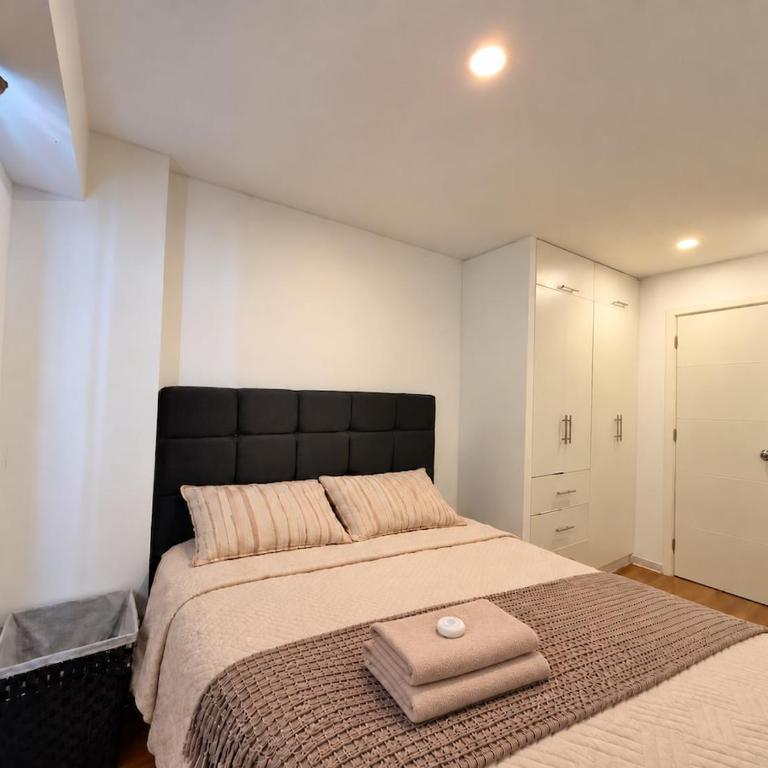Moderno departamento de 2 hab completo en Surquillo cerca a Miraflores - Apartamento de 2 dormitorios - 2