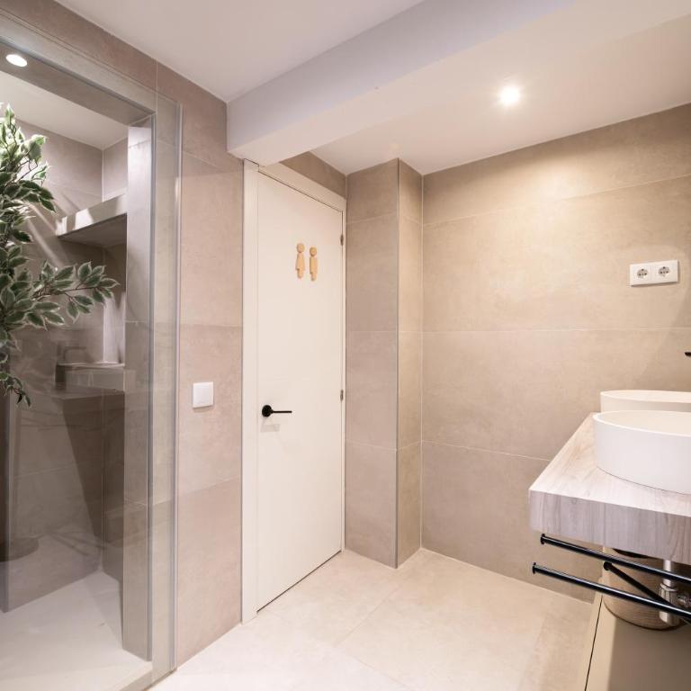 Diseño Único Cama King AC cerca del metro Herrera Oria - Apartamento de 1 dormitorio - 12