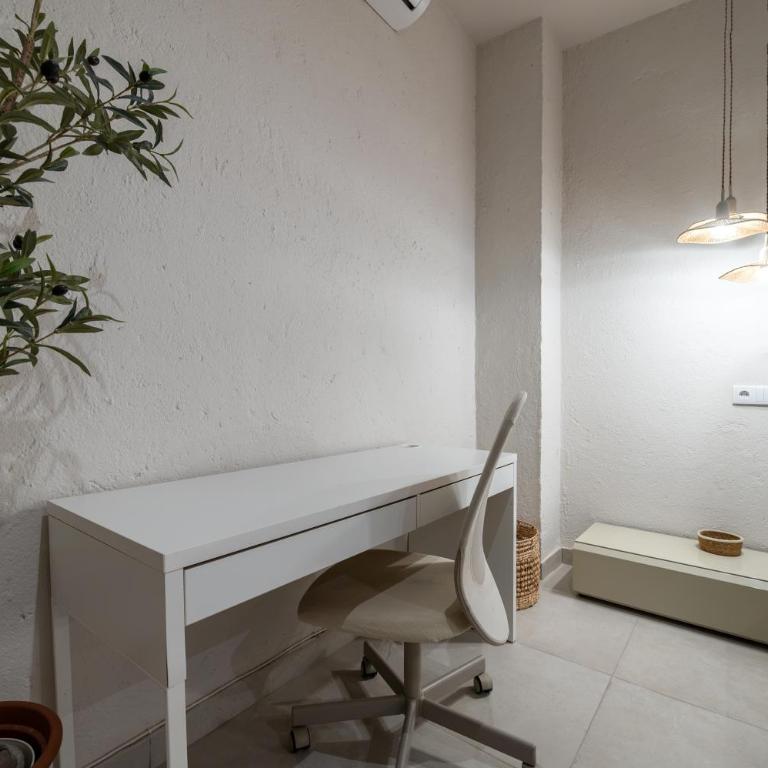 Diseño Único Cama King AC cerca del metro Herrera Oria - Apartamento de 1 dormitorio - 7