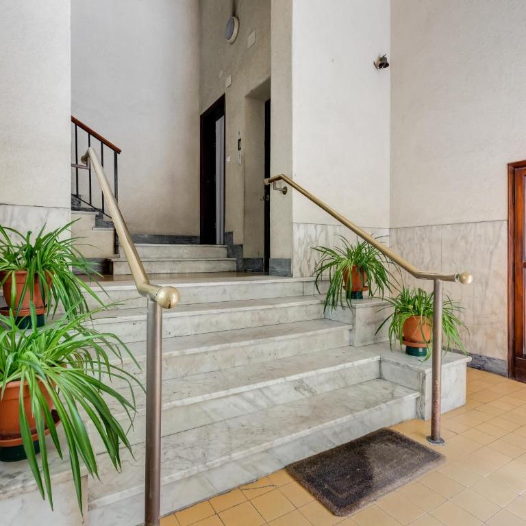 Micol's Place, bright apt 2 rooms, 2 toilets, near metro, 80 mq - Appartamento con 2 Camere da Letto - 41