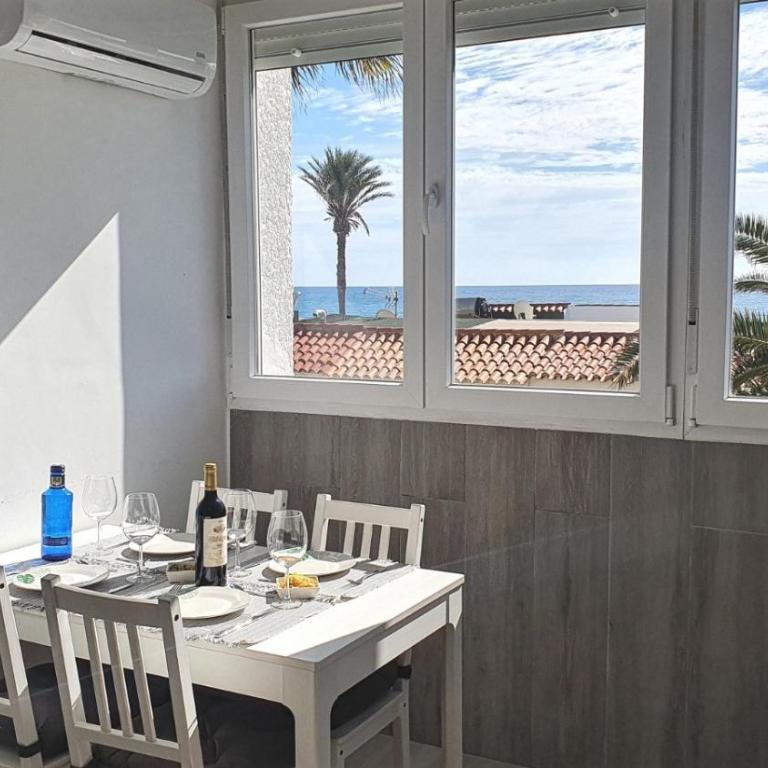 Apartamento a pie de Playa - Estudio con vistas al mar - 8
