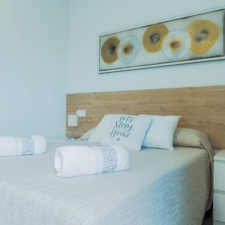 Beautiful Three-bedroom Apartment - Three-Bedroom Apartment with Water View - 11