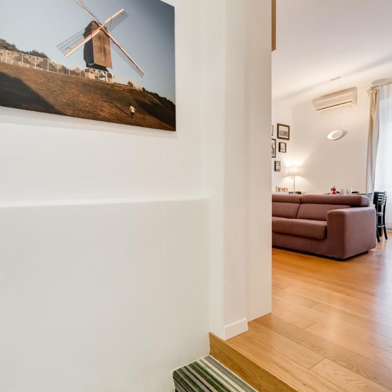 Micol's Place, bright apt 2 rooms, 2 toilets, near metro, 80 mq - Appartamento con 2 Camere da Letto - 39