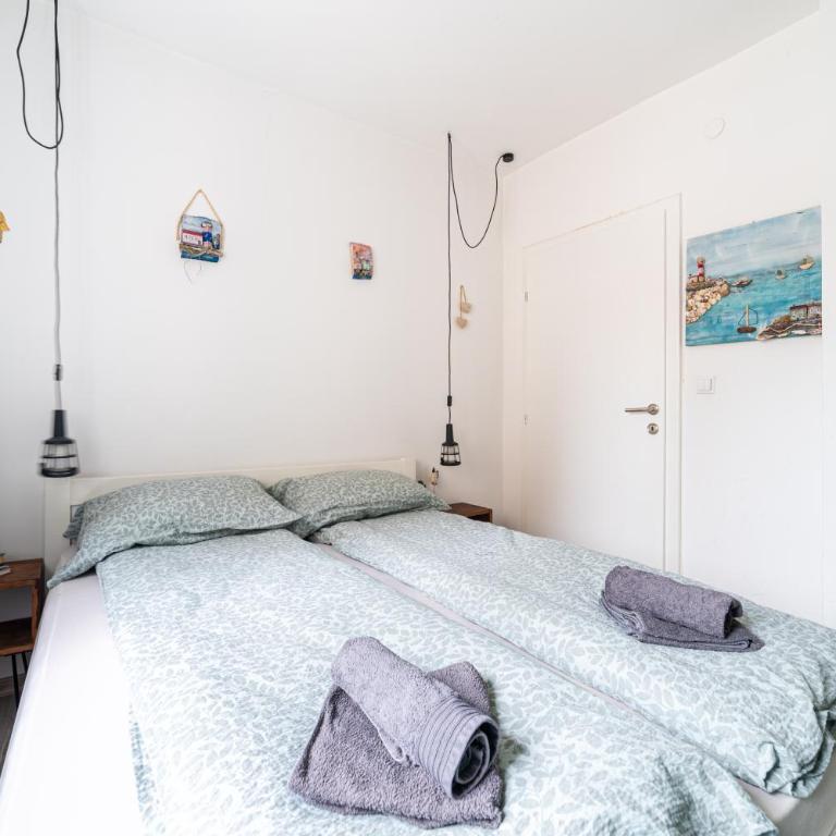 Cinema Courtyard Two Bedroom apartment - Main street - Appartement 2 Chambres - 6