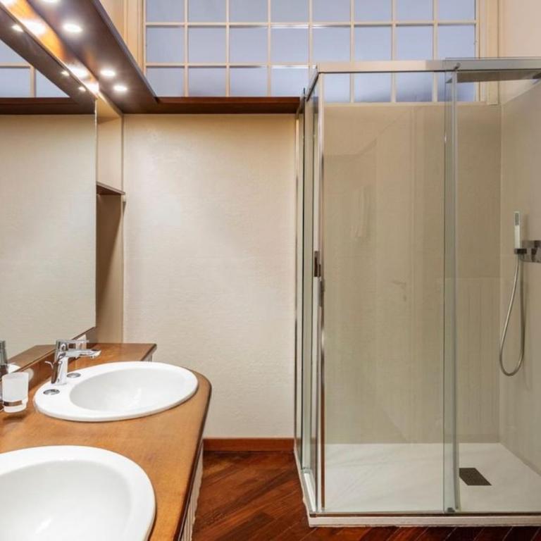 Spazioso Attico Turati - Appartamento con 2 Camere da Letto e Terrazza - 13