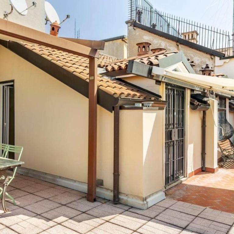 Spazioso Attico Turati - Appartamento con 2 Camere da Letto e Terrazza - 19