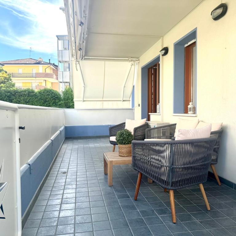 Blue Coral Apartment - City Center - Two-Bedroom Apartment - 2