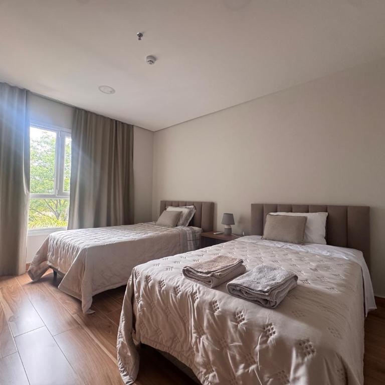 Area Paseo La Galería - 3 Bedroom Apartment - 195 m2 - Three-Bedroom Apartment - 37