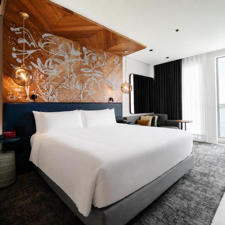Canopy By Hilton Cancun La Isla - Premium King Room with Lake View High Floor - 3