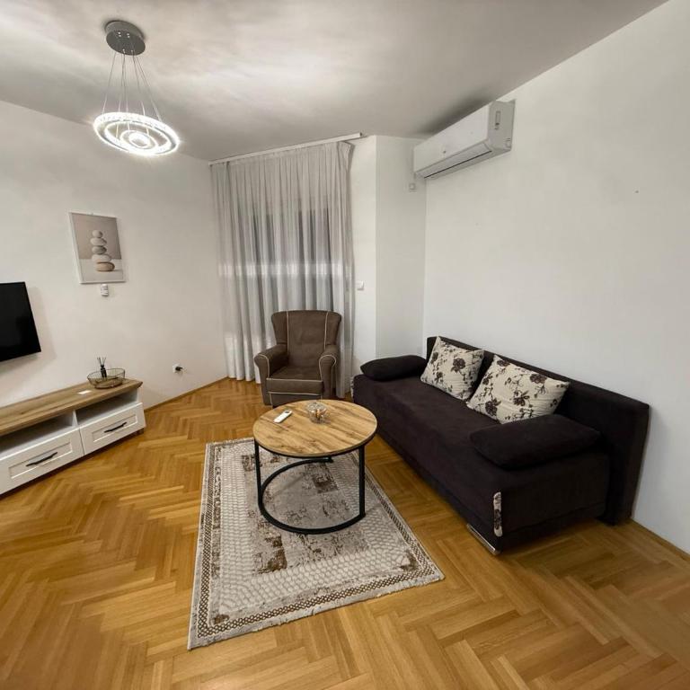 Mina Stari aerodrom - Apartment mit 1 Schlafzimmer - 1