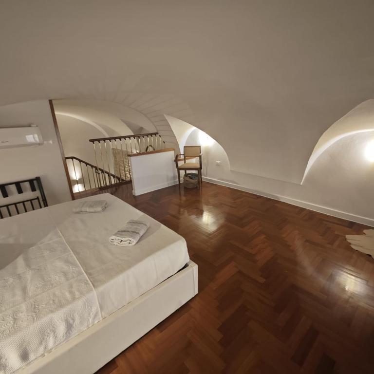 Domus Queen Eva - Apartment with Shower - 12