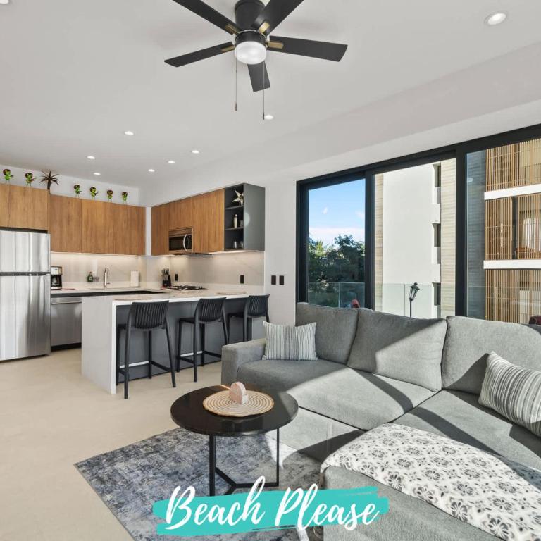 Marsala - 2 Blocks to Beach with Rooftop Pool - Apartment - 20