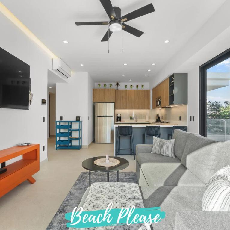 Marsala - 2 Blocks to Beach with Rooftop Pool - Apartment - 21