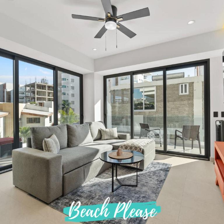 Marsala - 2 Blocks to Beach with Rooftop Pool - Apartment - 22
