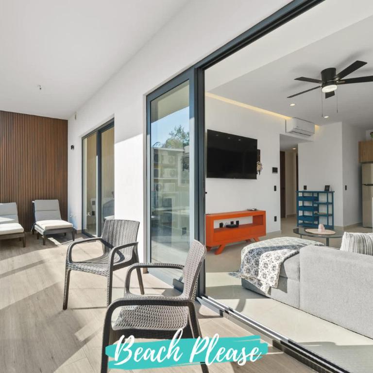 Marsala - 2 Blocks to Beach with Rooftop Pool - Apartment - 7