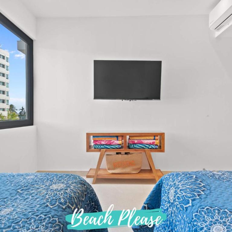 Marsala - 2 Blocks to Beach with Rooftop Pool - Apartment - 28