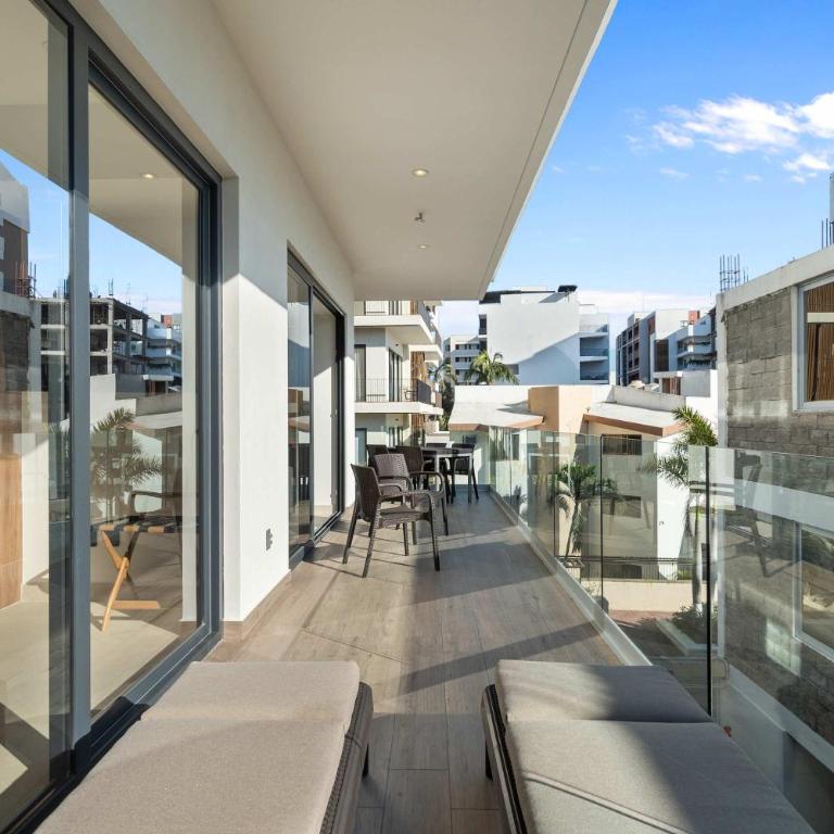 Marsala - 2 Blocks to Beach with Rooftop Pool - Apartment - 19