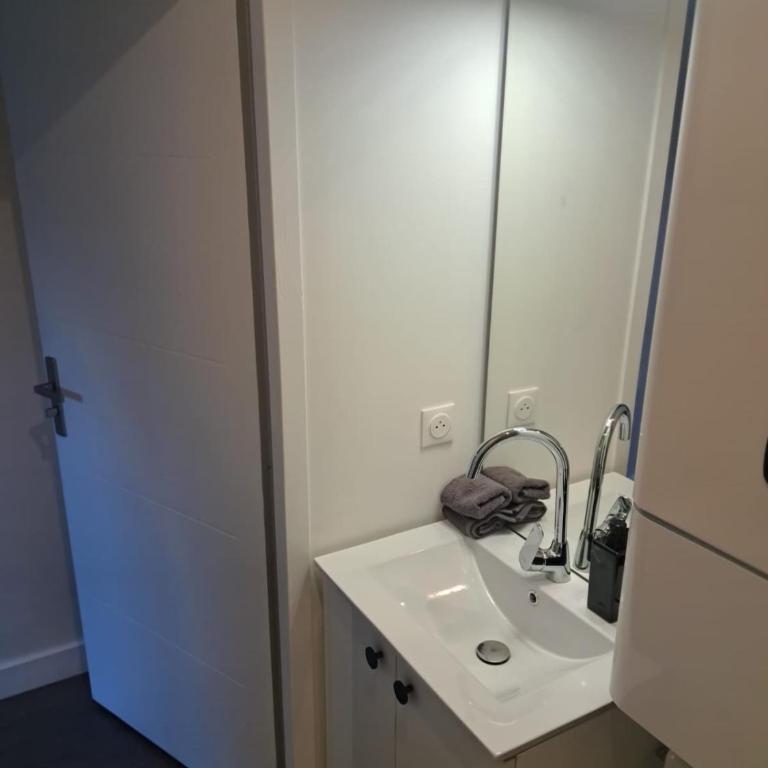 Le Petit Rémois - Studio cosy - One-Bedroom Apartment - 9
