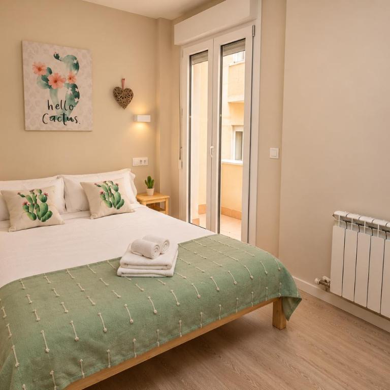 El Rincon de la Merced 1 con Terraza y Aire Acondicionado - Apartamento de 3 dormitorios - 1