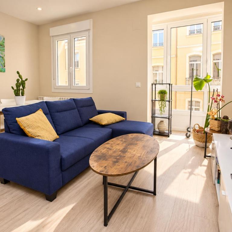 El Rincon de la Merced 1 con Terraza y Aire Acondicionado - Apartamento de 3 dormitorios - 2