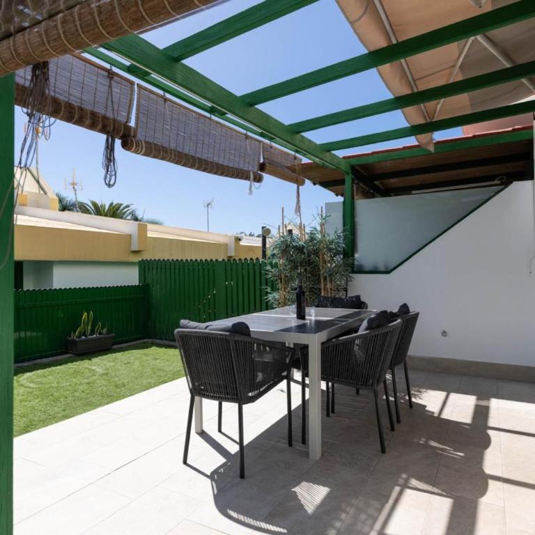 Maspalomas Bungalow: Pvt Terrace Pool BBQ AC - Apartamento - 30