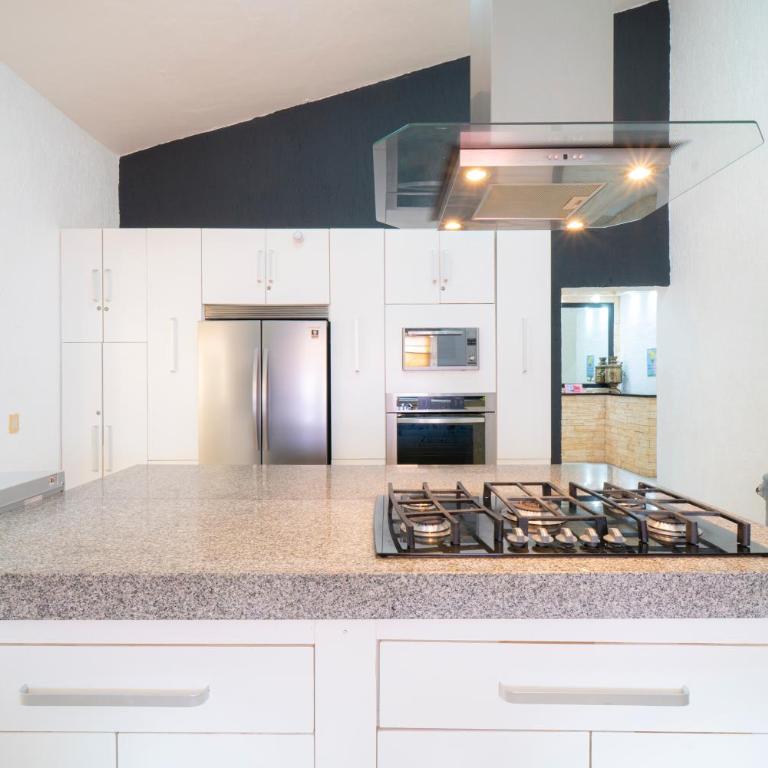 Private Villa with Pool and Tennis Court, 7 BR - Casa de 7 dormitorios - 40
