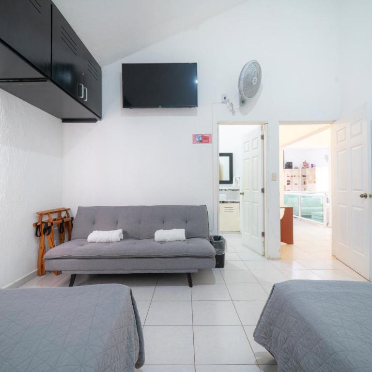Private Villa with Pool and Tennis Court, 7 BR - Casa de 7 dormitorios - 4