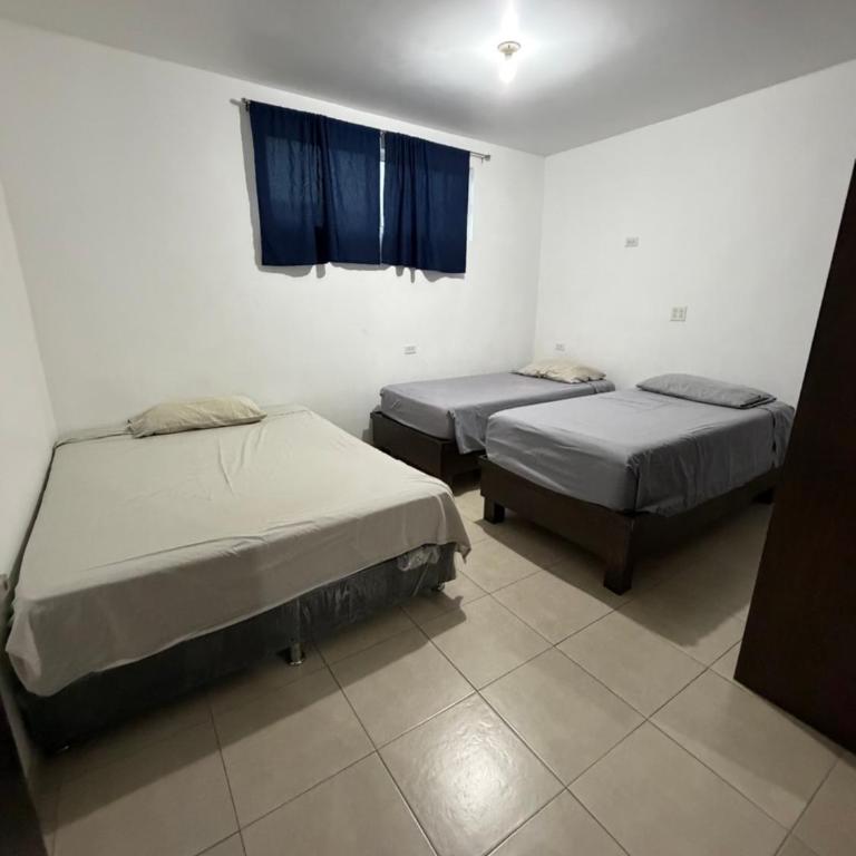 Casas EBENEZER - Casa de 4 dormitorios - 4