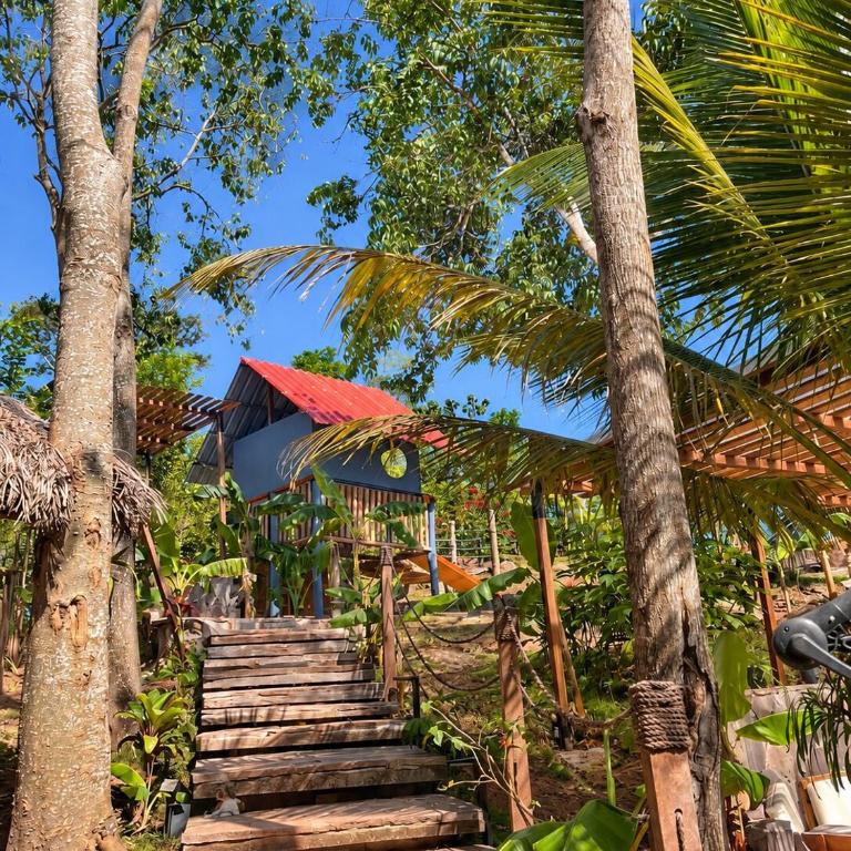 Tarapoto Relax or Work Nomad Wifi Starlink - Two-Bedroom House - 21