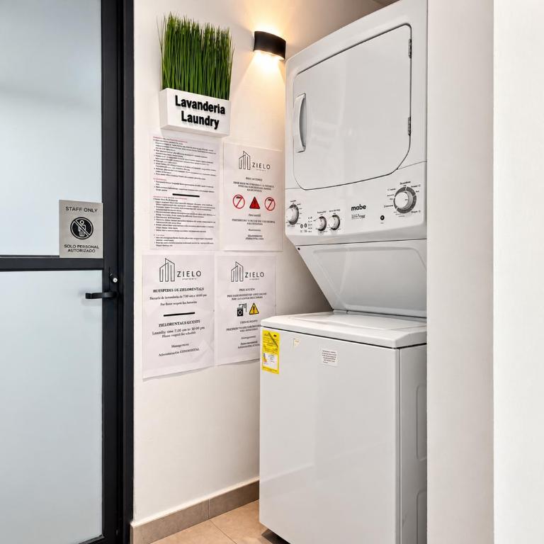 Zielo Rentals Palma ,Private balcony, Rooftop Walk to Zocalo - Deluxe Apartment mit Balkon und 2 Schlafzimmern - 35