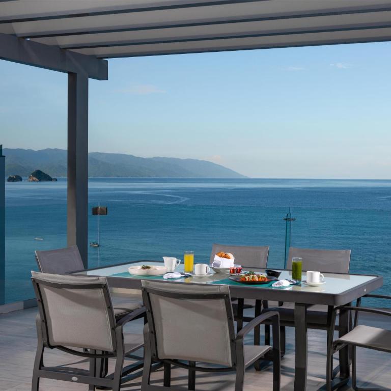 Hilton Vallarta Riviera All-Inclusive Resort,Puerto Vallarta - Suite Governor con terraza y bañera de hidromasaje - Frente al mar - 1