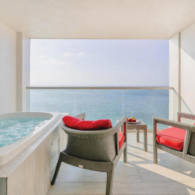Hilton Vallarta Riviera All-Inclusive Resort,Puerto Vallarta - Suite Prémium con cama extragrande y bañera de hidromasaje - Frente al mar - 1