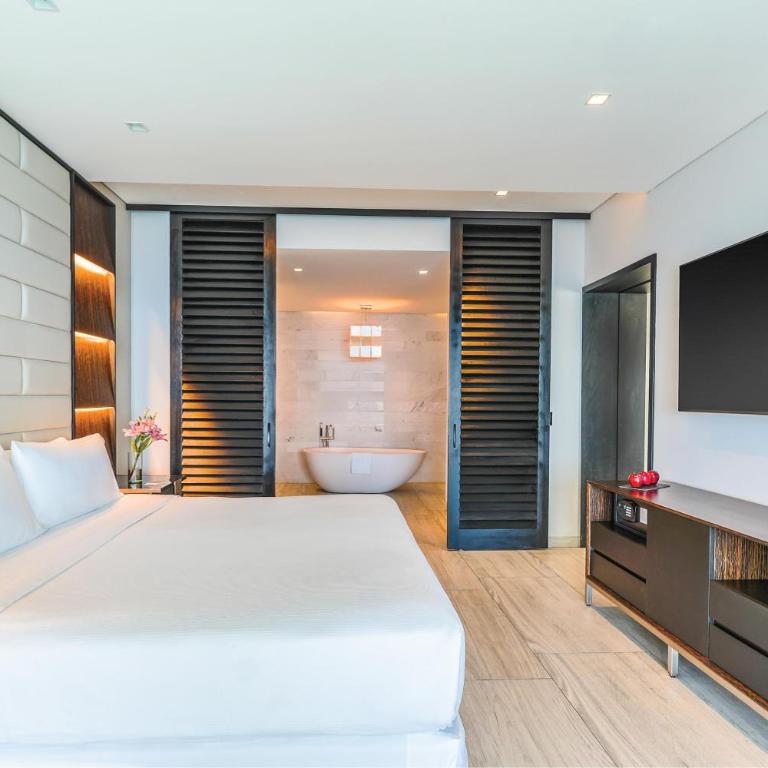 Hilton Vallarta Riviera All-Inclusive Resort,Puerto Vallarta - Suite Presidencial con cama extragrande - 3