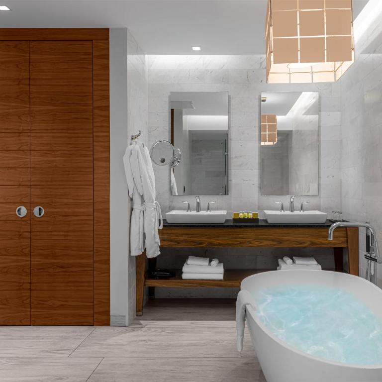 Hilton Vallarta Riviera All-Inclusive Resort,Puerto Vallarta - Suite Presidencial con cama extragrande - 6
