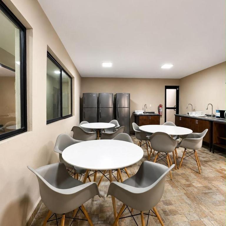 Suites Uk Chak Zona Universitaria - Habitación Doble con baño privado - 5