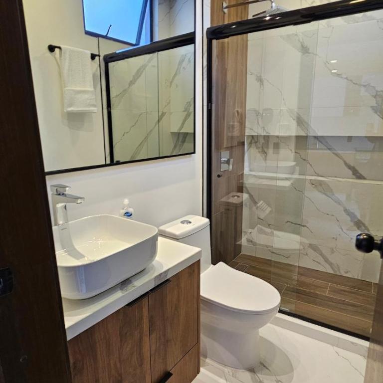New Private Villa 6 Suites Sleeps 20 Guests - Casa de 6 dormitorios - 35