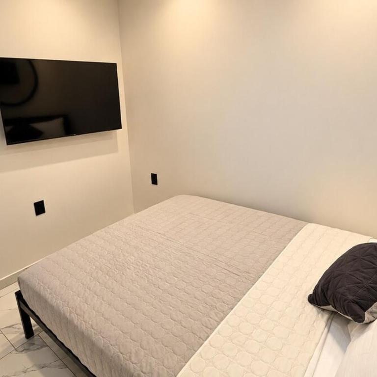 New Private Villa 6 Suites Sleeps 20 Guests - Casa de 6 dormitorios - 49
