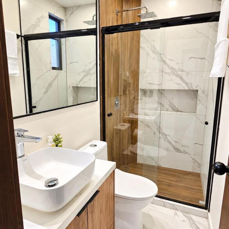 New Private Villa 6 Suites Sleeps 20 Guests - Casa de 6 dormitorios - 63
