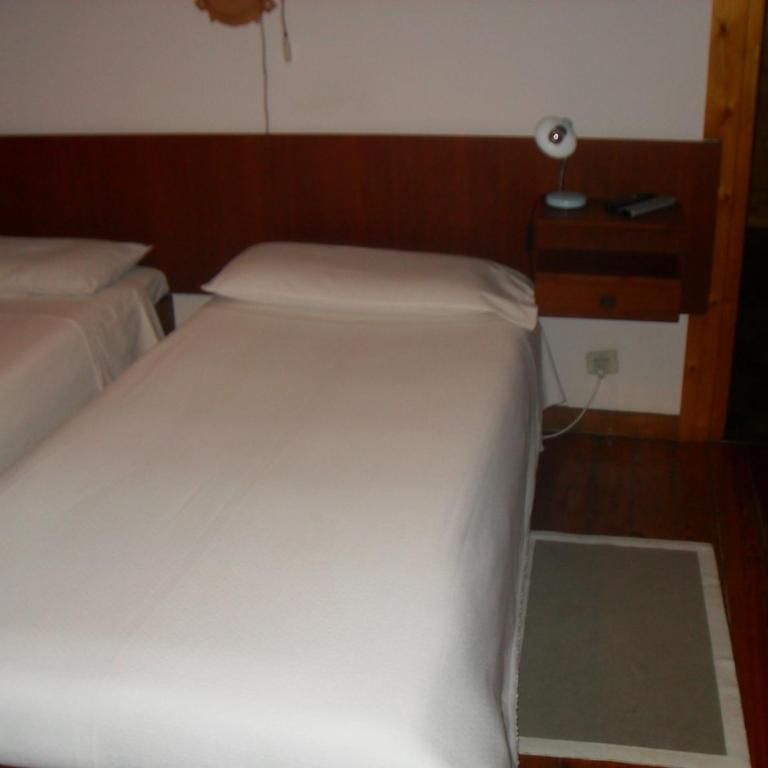 Albergo La Genzianella - Camera Matrimoniale/Doppia con Letti Singoli - 2