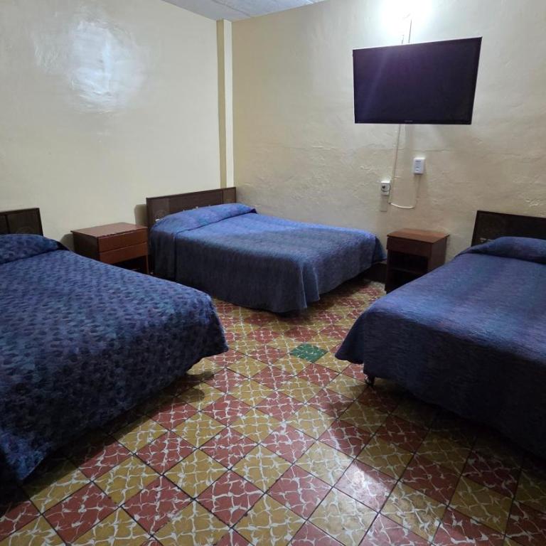 Hotel Guelaguetza Oaxaca - Triple Room with Balcony - 2