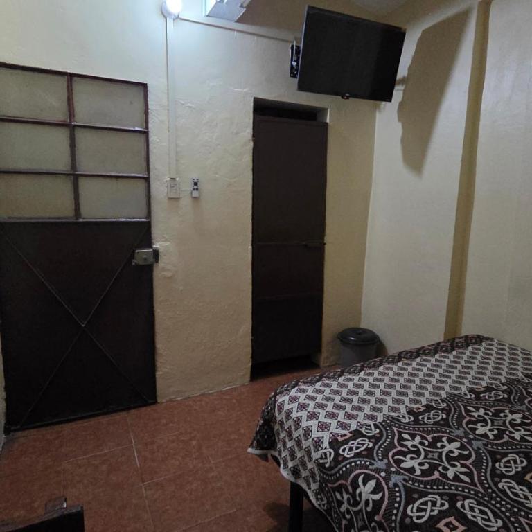 Hotel Guelaguetza Oaxaca - Standard Double Room with Fan - 3