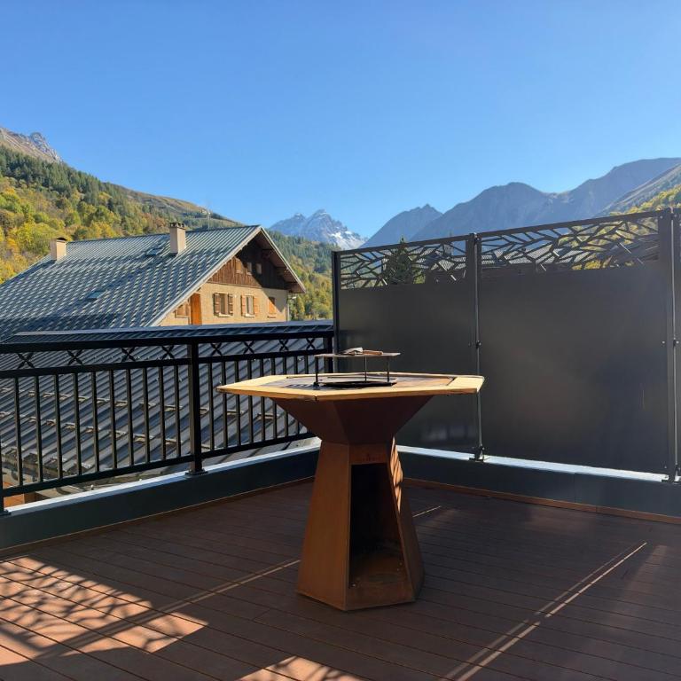 Chalet Le Manoir - Chalet - 2