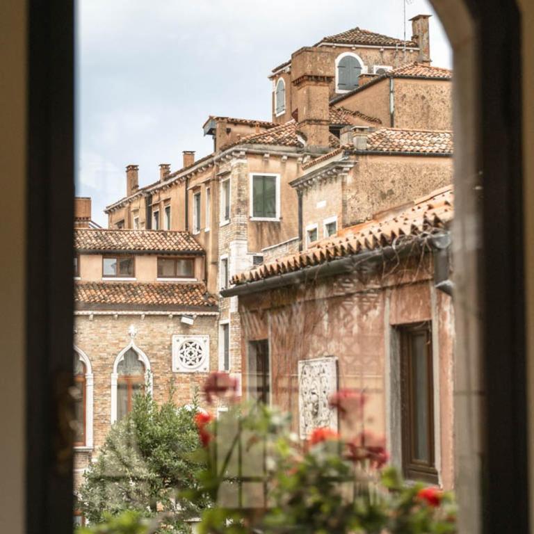 Hotel Flora - By Romanelli Family - Comfort Double or Twin Room - 8