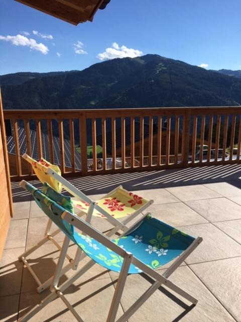 Dolomite Refuge Apartment with Balcony and Easy Slope Access - Appartement Deluxe - 40