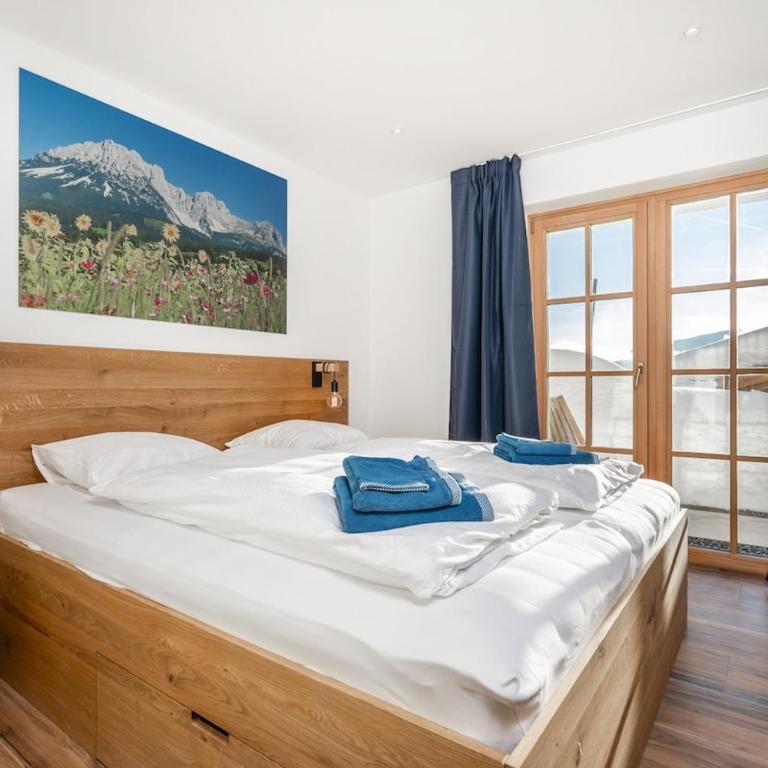 Dolomite Refuge Apartment with Balcony and Easy Slope Access - Appartement Deluxe - 24