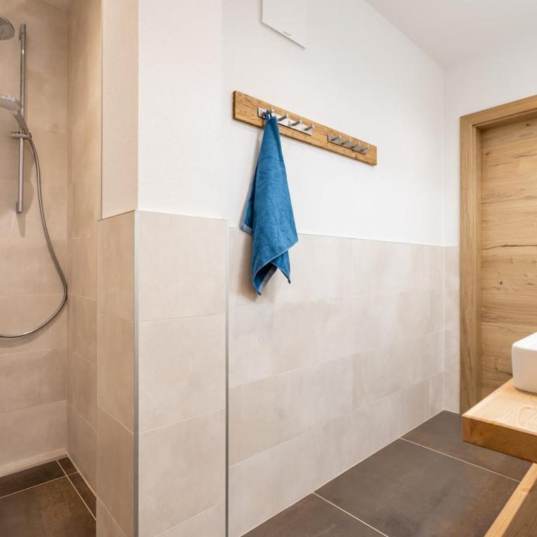 Dolomite Refuge Apartment with Balcony and Easy Slope Access - Appartement Deluxe - 22